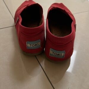 TOMS Red Canvas Classic Skip-Ons
